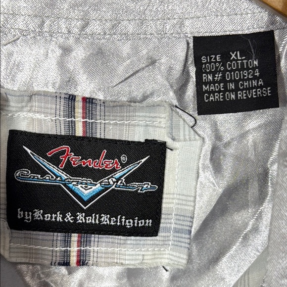 Fender‎ Men's Plaid Western Shirt with Embroidery - Picture 9 of 9